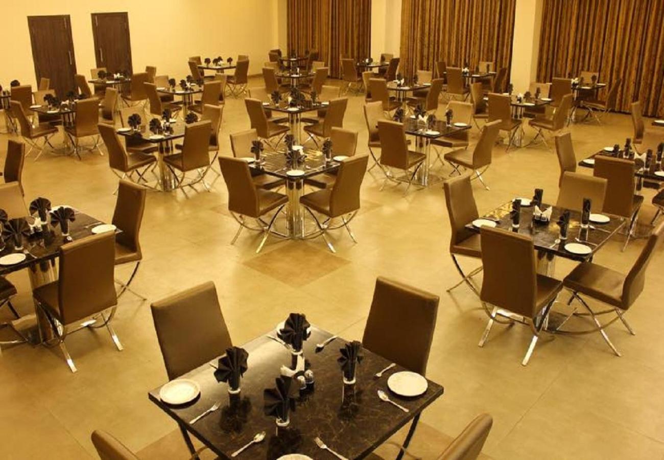 Khanvel Resort Silvassa Exterior photo