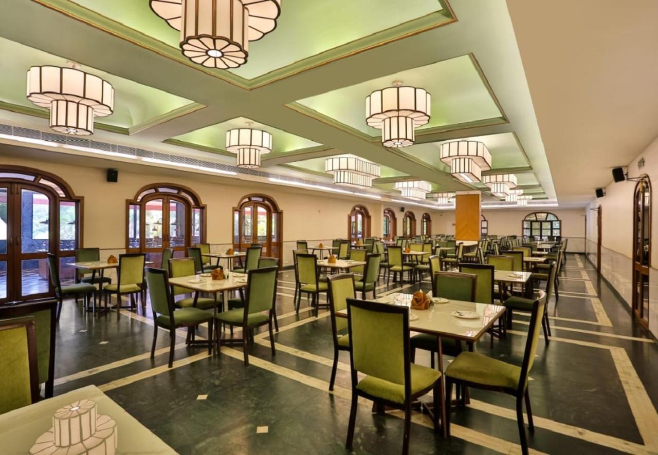 Khanvel Resort Silvassa Exterior photo